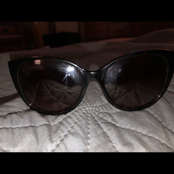 Coach Sunglasses - Picture 5 of 5